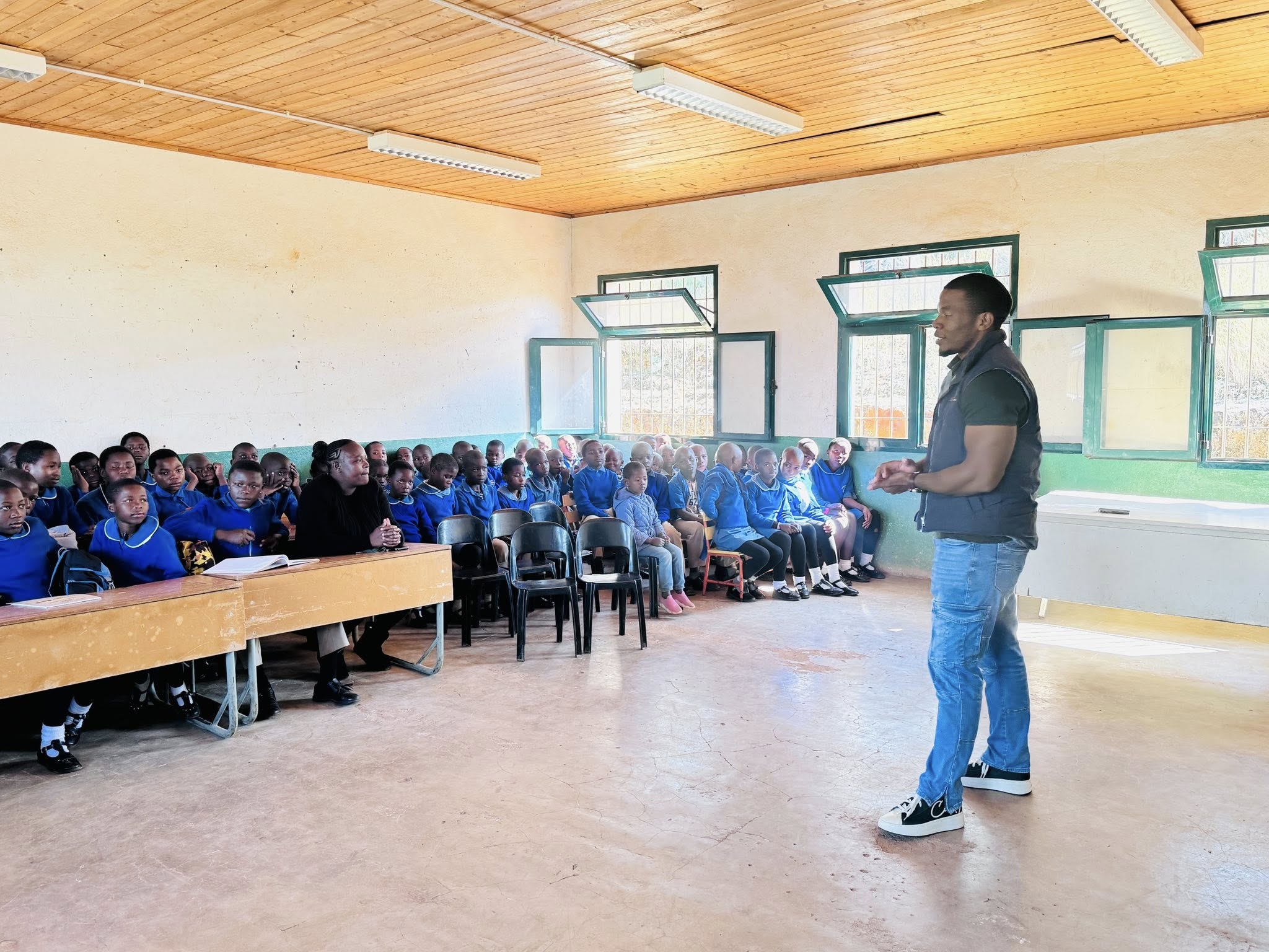 We had the incredible opportunity to visit Mabhawu and Entfubeni Primary schools as part of our Financial Education Outreach Program. It was heartwarming to see the curiosity and enthusiasm of the students as we introduced them to the basics of saving, budgeting, and smart money habits